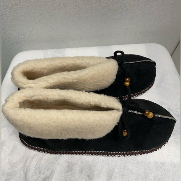🖤Madden Girl Slippers🖤 - Picture 3 of 11